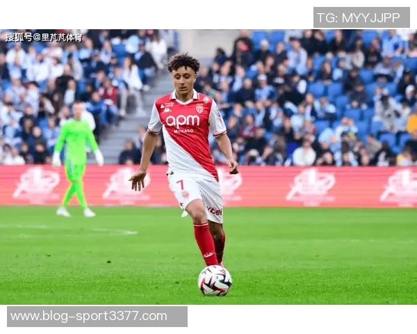 孔帕尼回忆与罗贝里搭档经历强调迪亚斯和奥利塞赢得重要奖杯的必要性 孔帕尼回忆与罗贝里搭档经历强调迪亚斯和奥利塞赢得重要奖杯的必要性